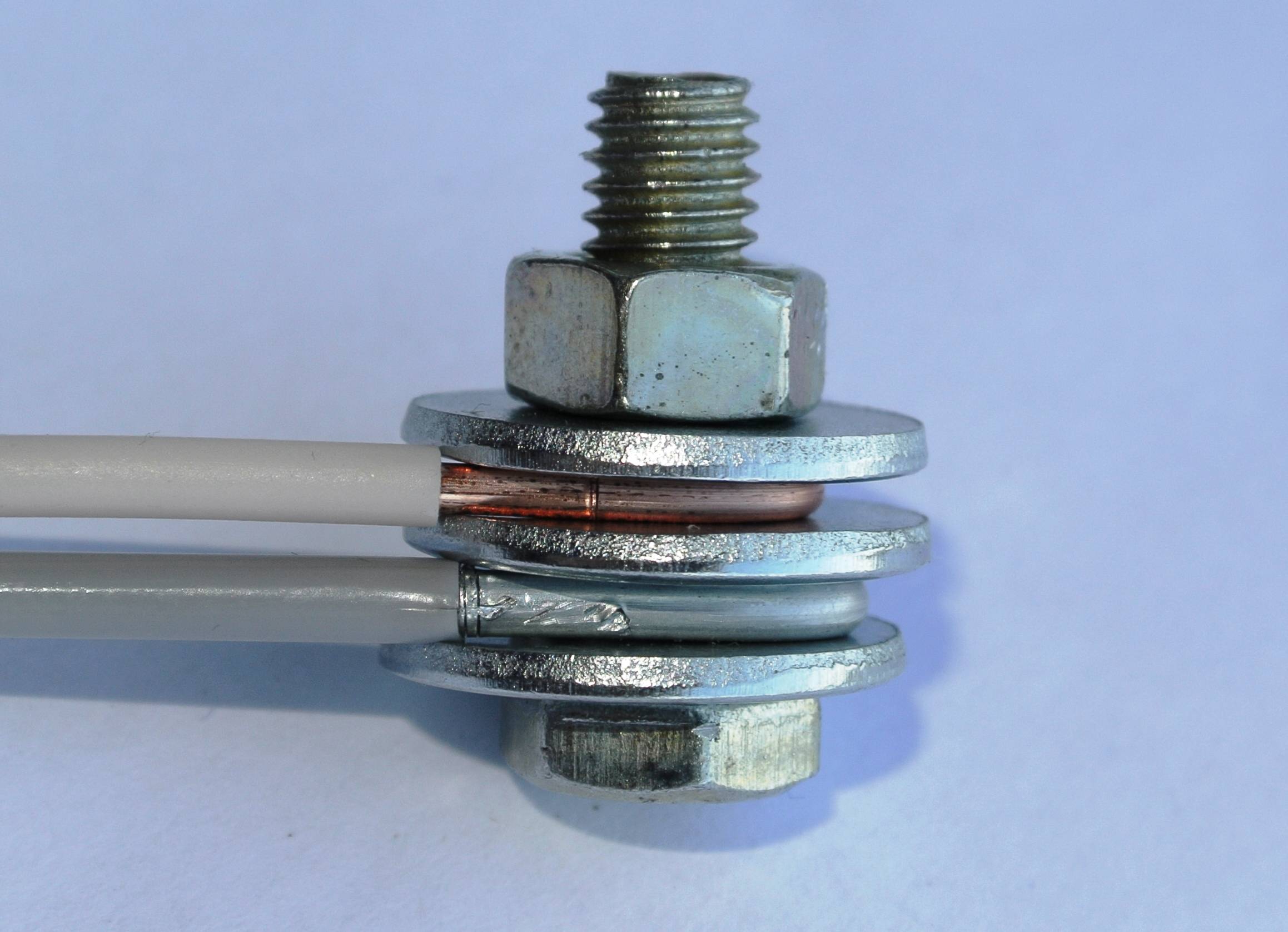 Соединяем медный и алюминиевый провода: как правильно?