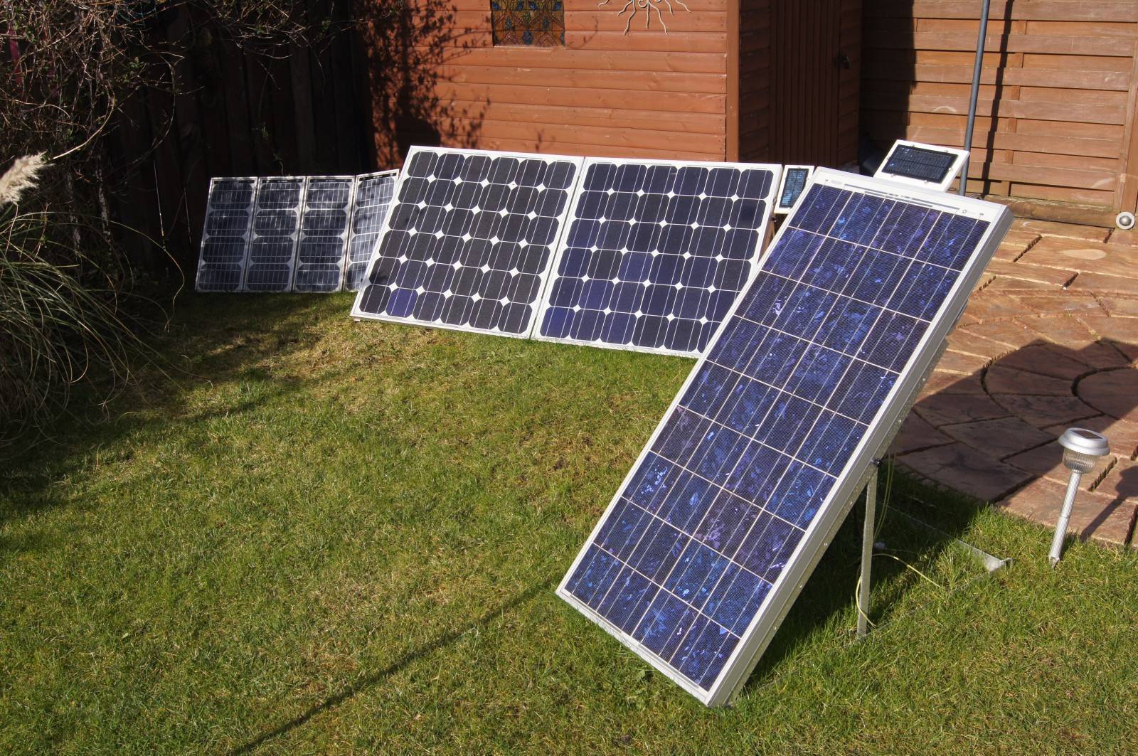 Как установить солнечные батареи в частном доме и сколько это стоит: выбор места монтажа, этапы