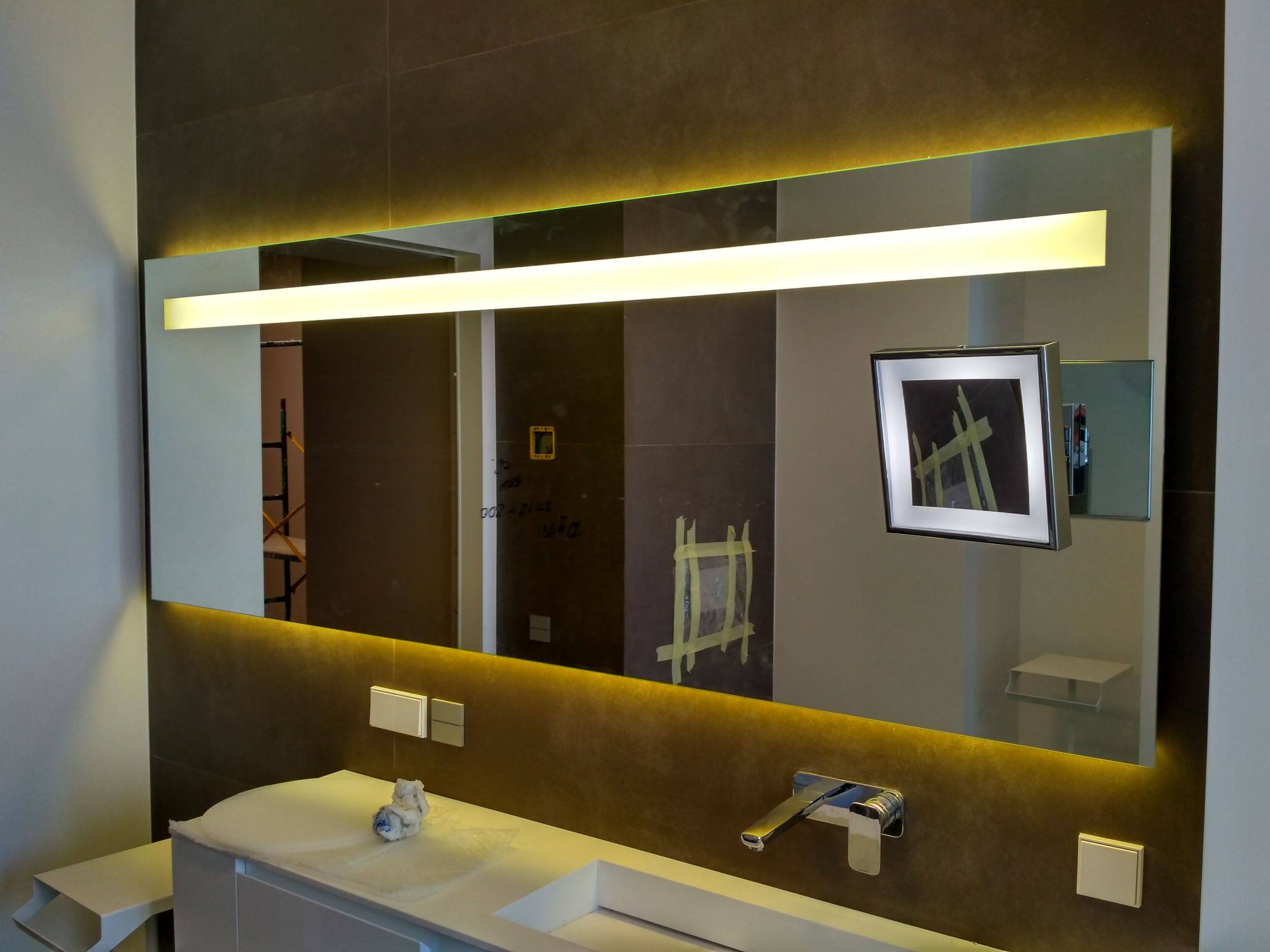Подсветка зеркала в ванной: лучшие идеи и способы | онлайн-журнал о ремонте и дизайне