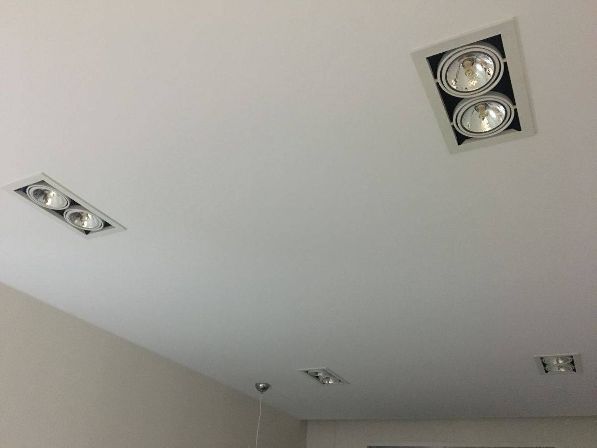 Сколько точечных светильников нужно на комнату: 16 метров, общепринятые стандарты
