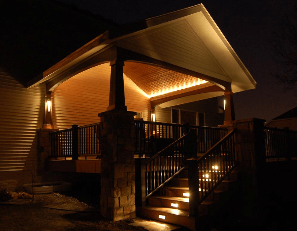 Освещение террасы (пристроенной к дому): выбор подсветки