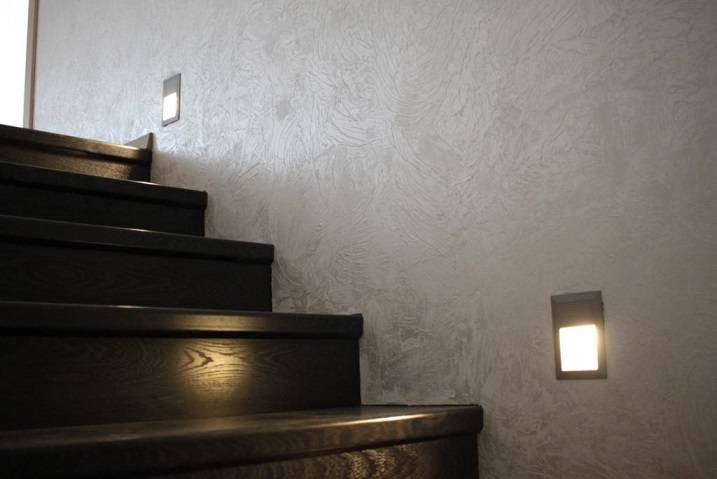 Светильники встраиваемые в стену: подсветка пола и лестниц