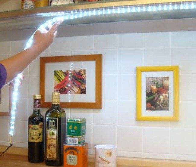 5 способов как крепить светодиодную ленту — к потолку, на кухне в гарнитуре, к гипсокартону.