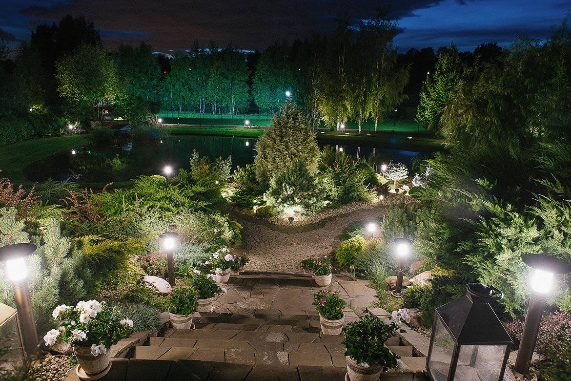 Подсветка садовых дорожек своими руками: фото, видео, схемы