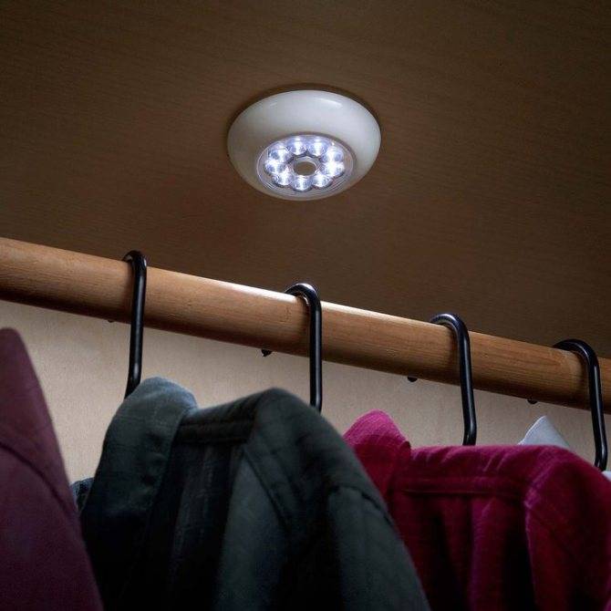 Как сделать освещение в гардеробной