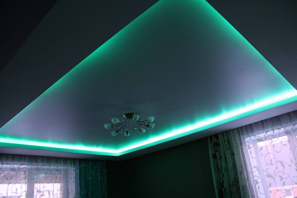 7 непривычных и практичных мест для светодиодной ленты в квартире.