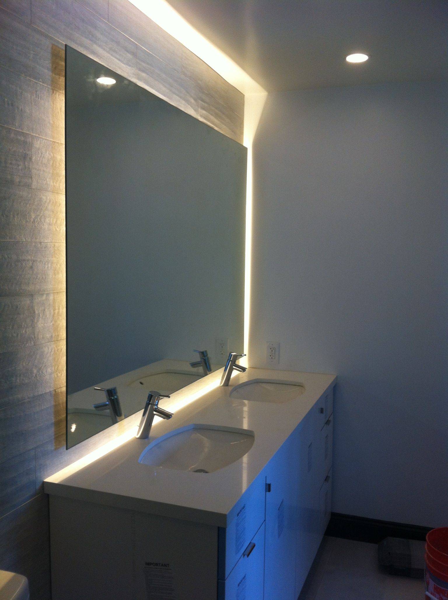 Зеркало с подсветкой своими руками: в ванную или прихожую со светодиодной лентой