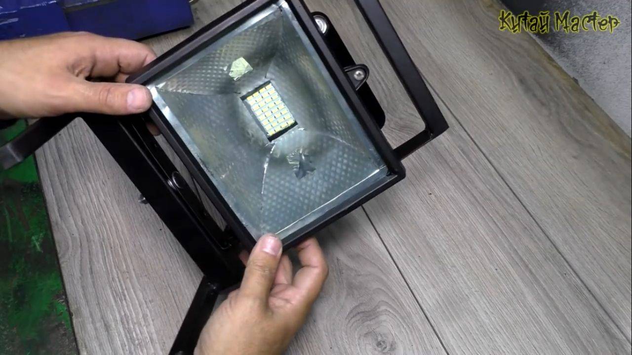 Как сделать прожектор своими руками в домашних условиях