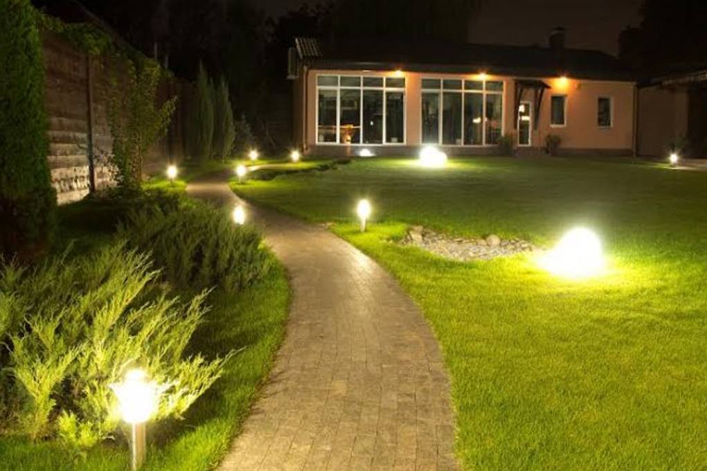 Подсветка садовых дорожек своими руками | онлайн-журнал о ремонте и дизайне