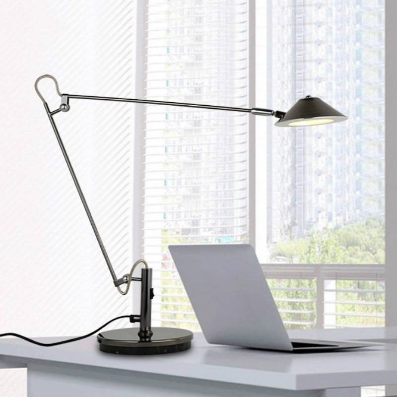Настольная лампа для школьника: как выбрать оптимальный светильник на рабочий стол, какая лампа лучше светодиодная или другого типа, подбор формы, мощности и других параметров, которым должны соответс